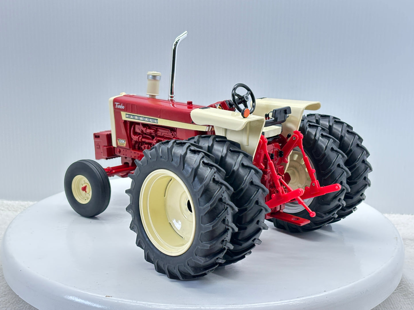 1/16 International 1206 #2 Power Series