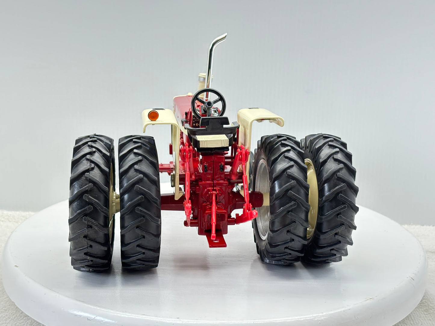1/16 International 1206 #2 Power Series