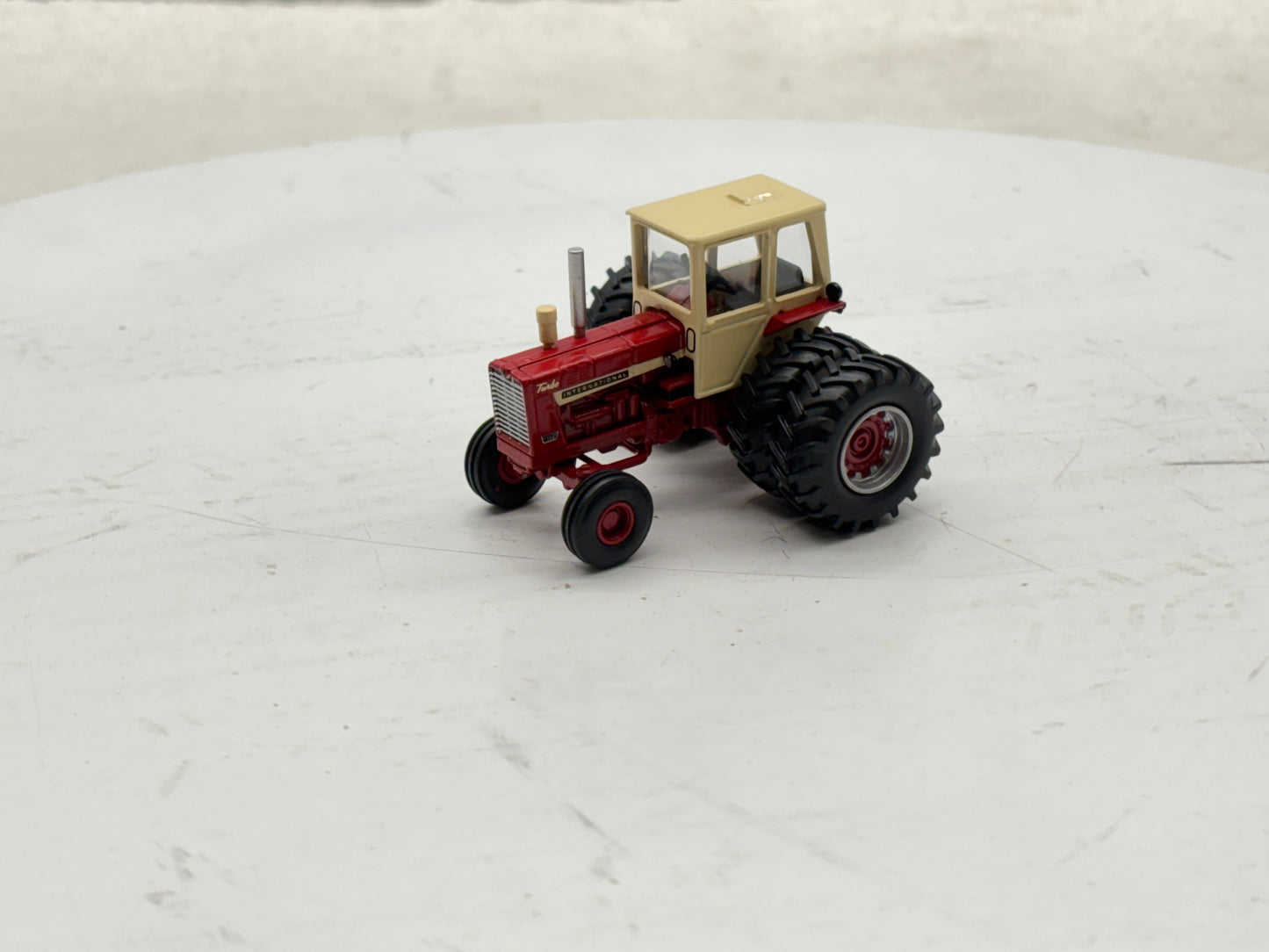 1/64 International 1256 2WD