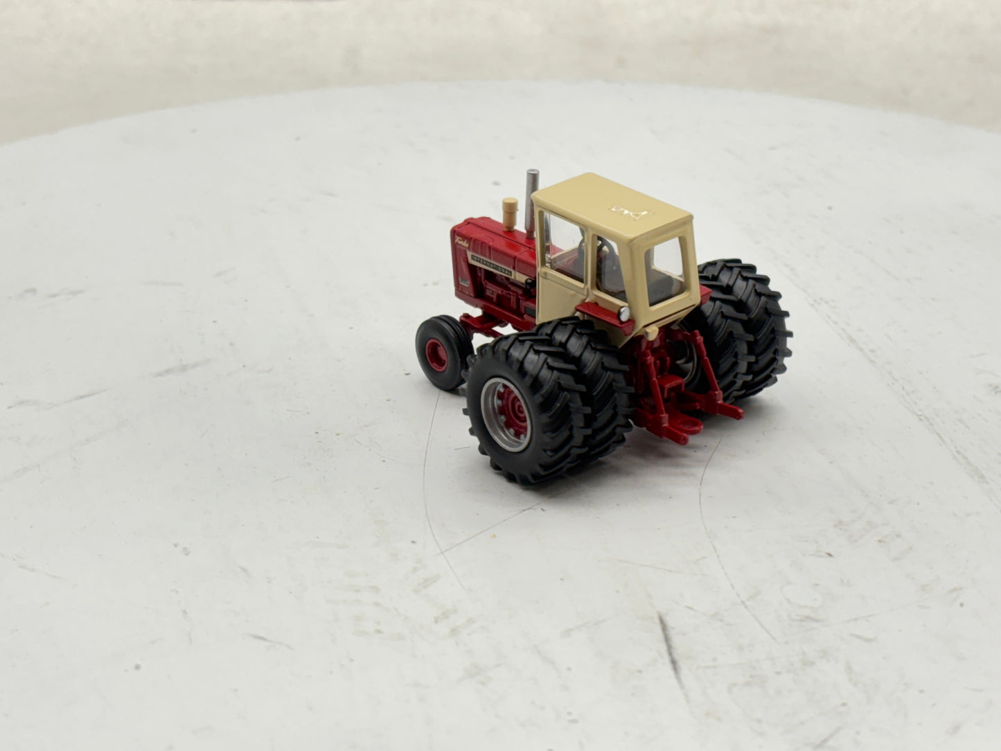 1/64 International 1256 2WD