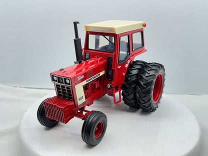 1/16 International 1566 Prestige