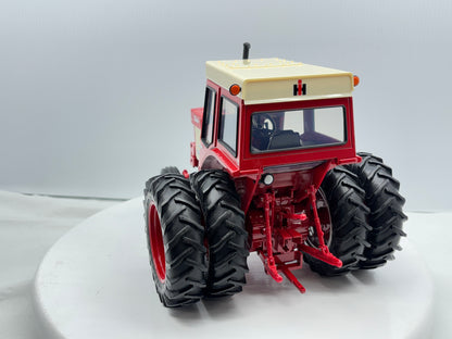1/16 International 1566 Prestige
