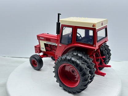 1/16 International 1566 Prestige