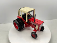 1/16 International 1586