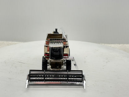 1/64 International 2388 25th