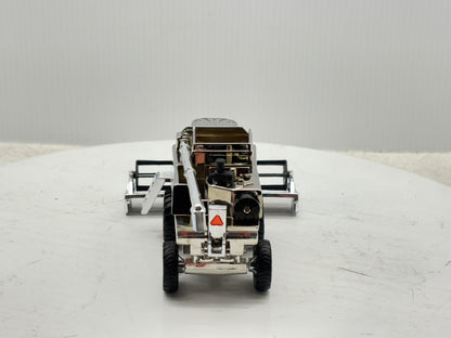 1/64 International 2388 25th