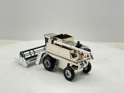 1/64 International 2388 25th