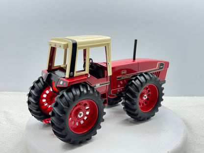 1/16 International 3588