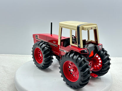 1/16 International 3588