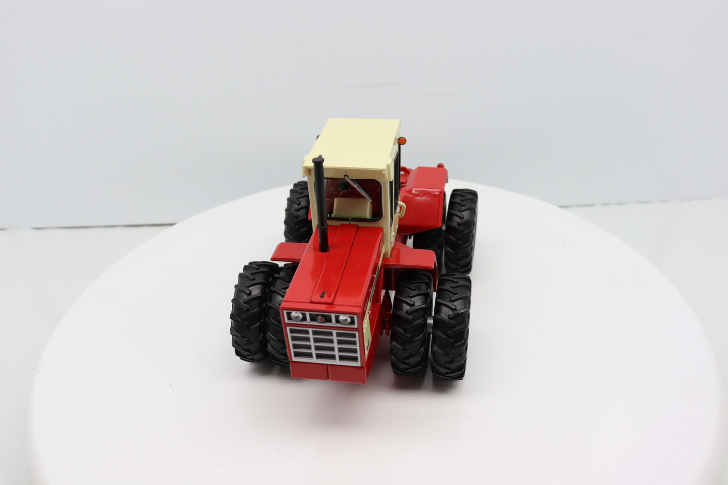 1/32 International 4366