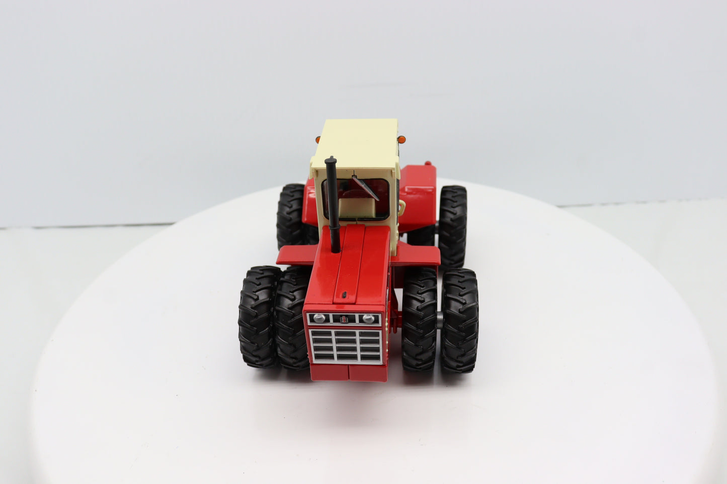 1/32 International 4366