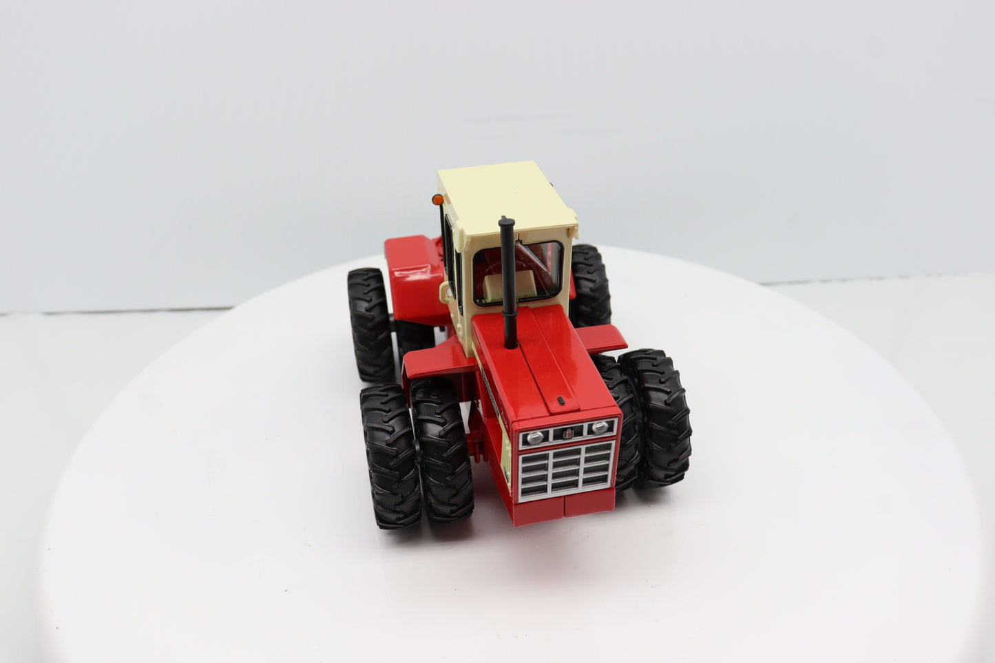 1/32 International 4366