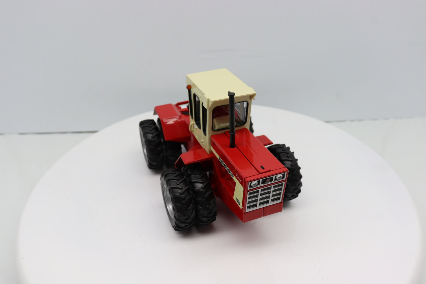 1/32 International 4366