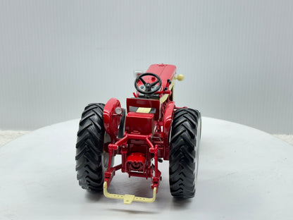 1/16 International 460 Utility