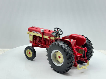 1/16 International 460 Utility