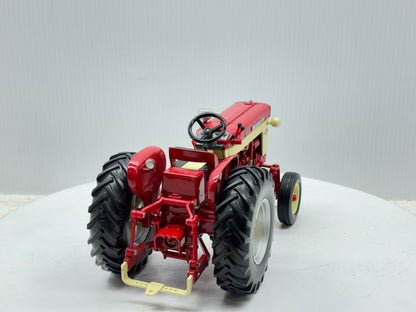 1/16 International 460 Utility