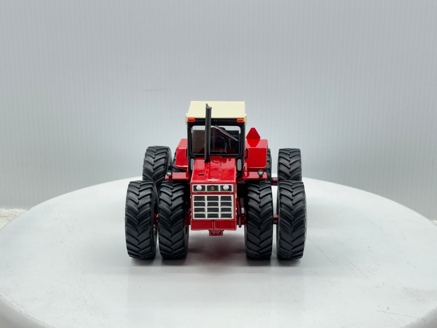1/32 International 4786 NFTS