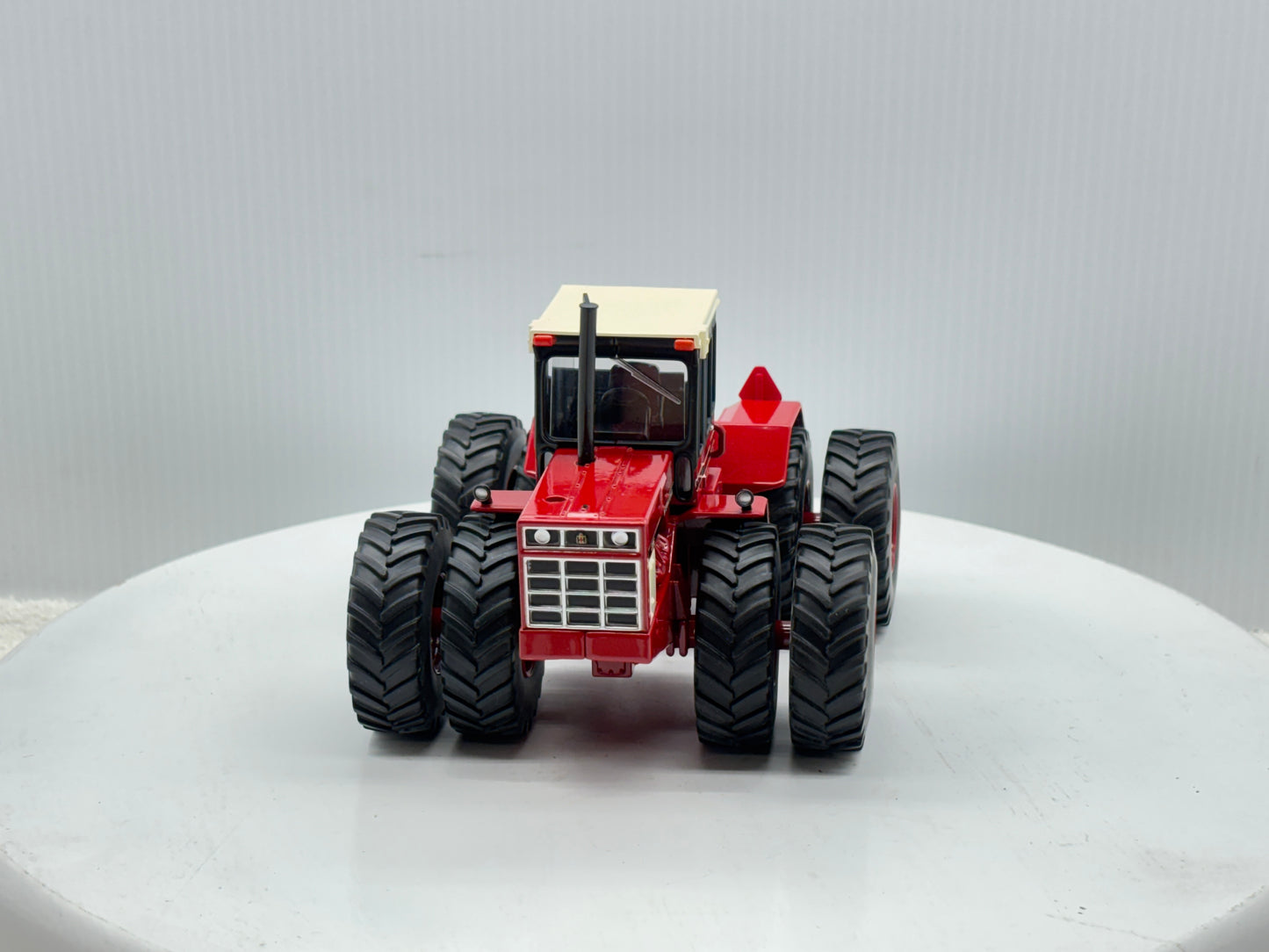 1/32 International 4786 NFTS