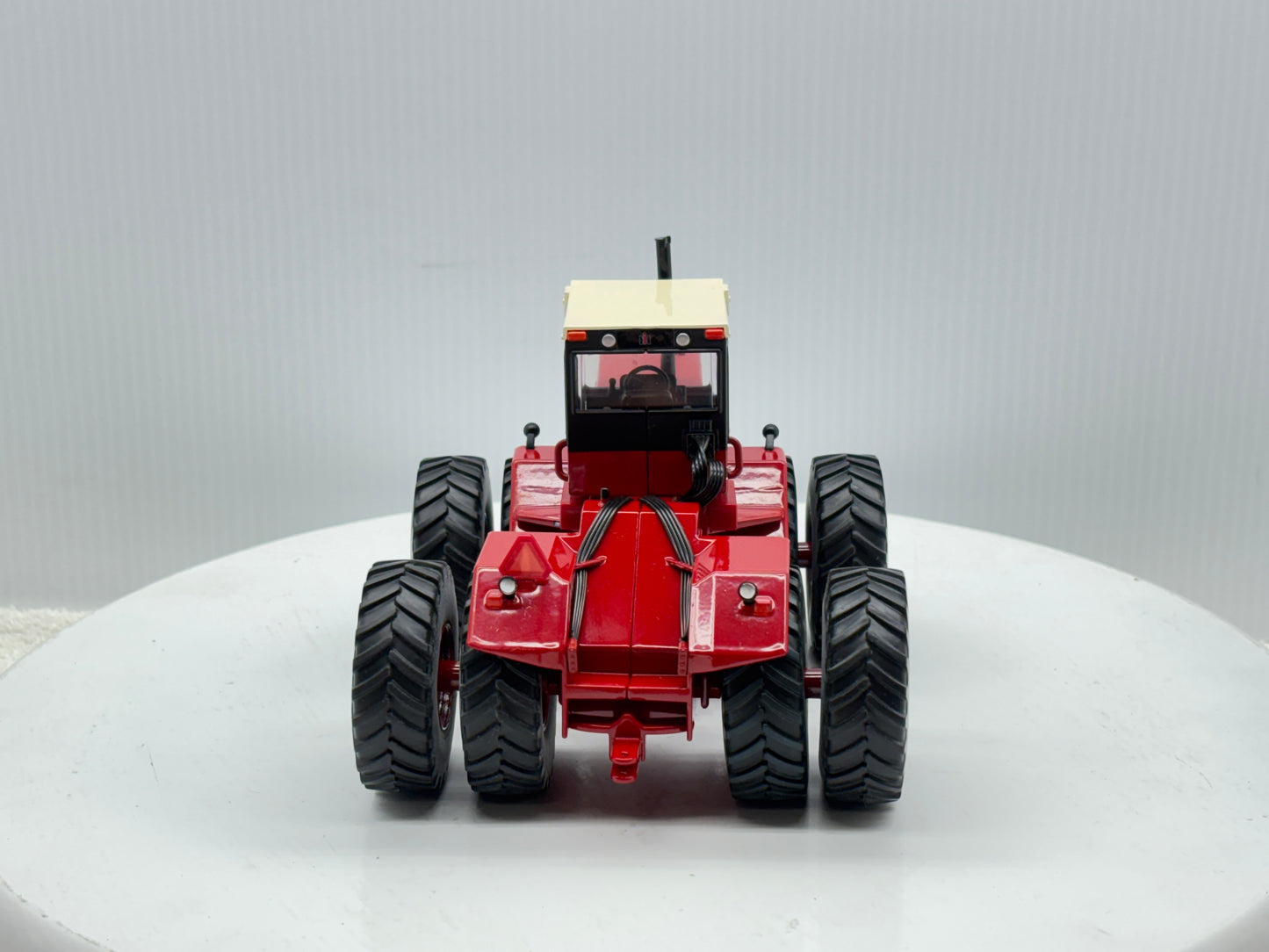 1/32 International 4786 NFTS