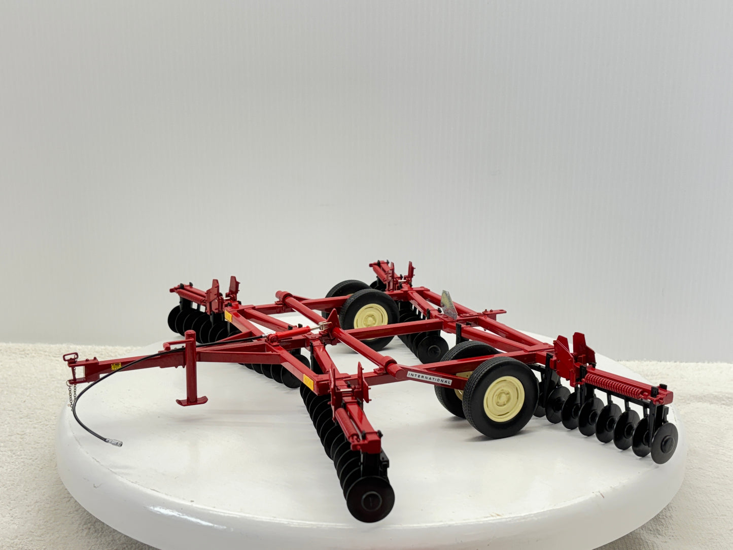 1/16 International 480 Custom