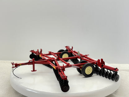 1/16 International 480 Custom