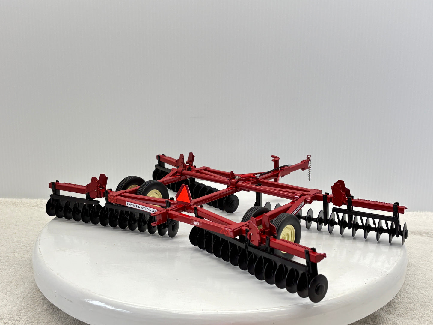 1/16 International 480 Custom