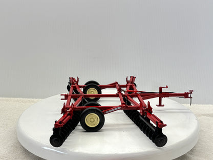 1/16 International 480 Custom
