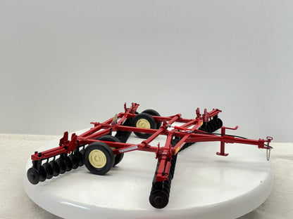 1/16 International 480 Custom
