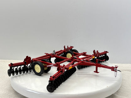 1/16 International 480 Custom