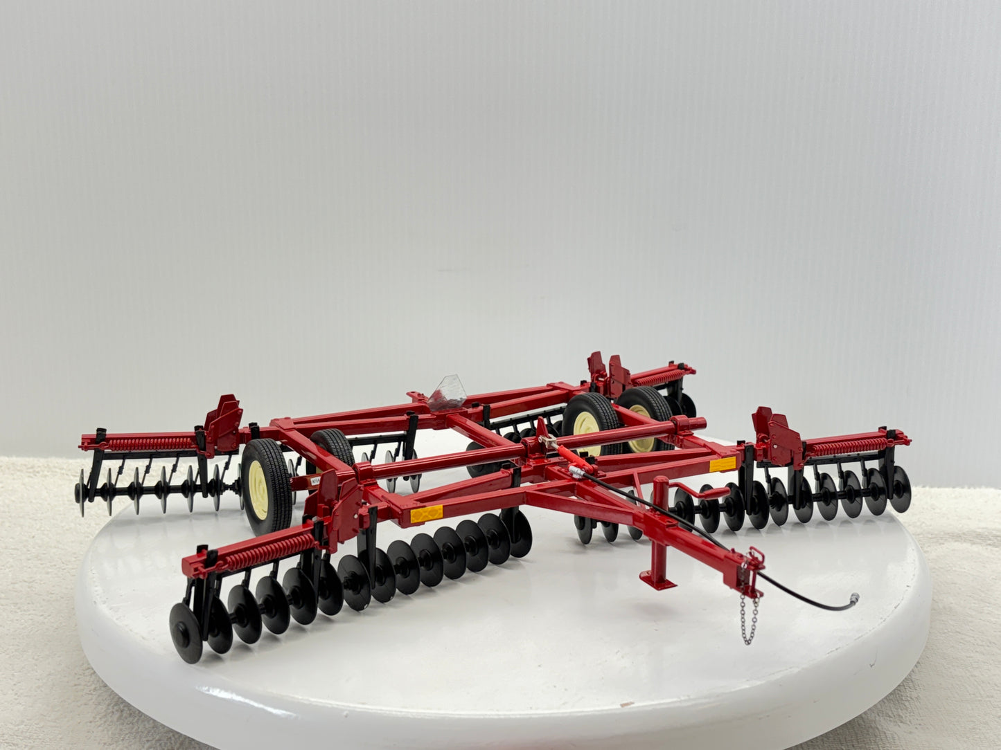 1/16 International 480 Custom