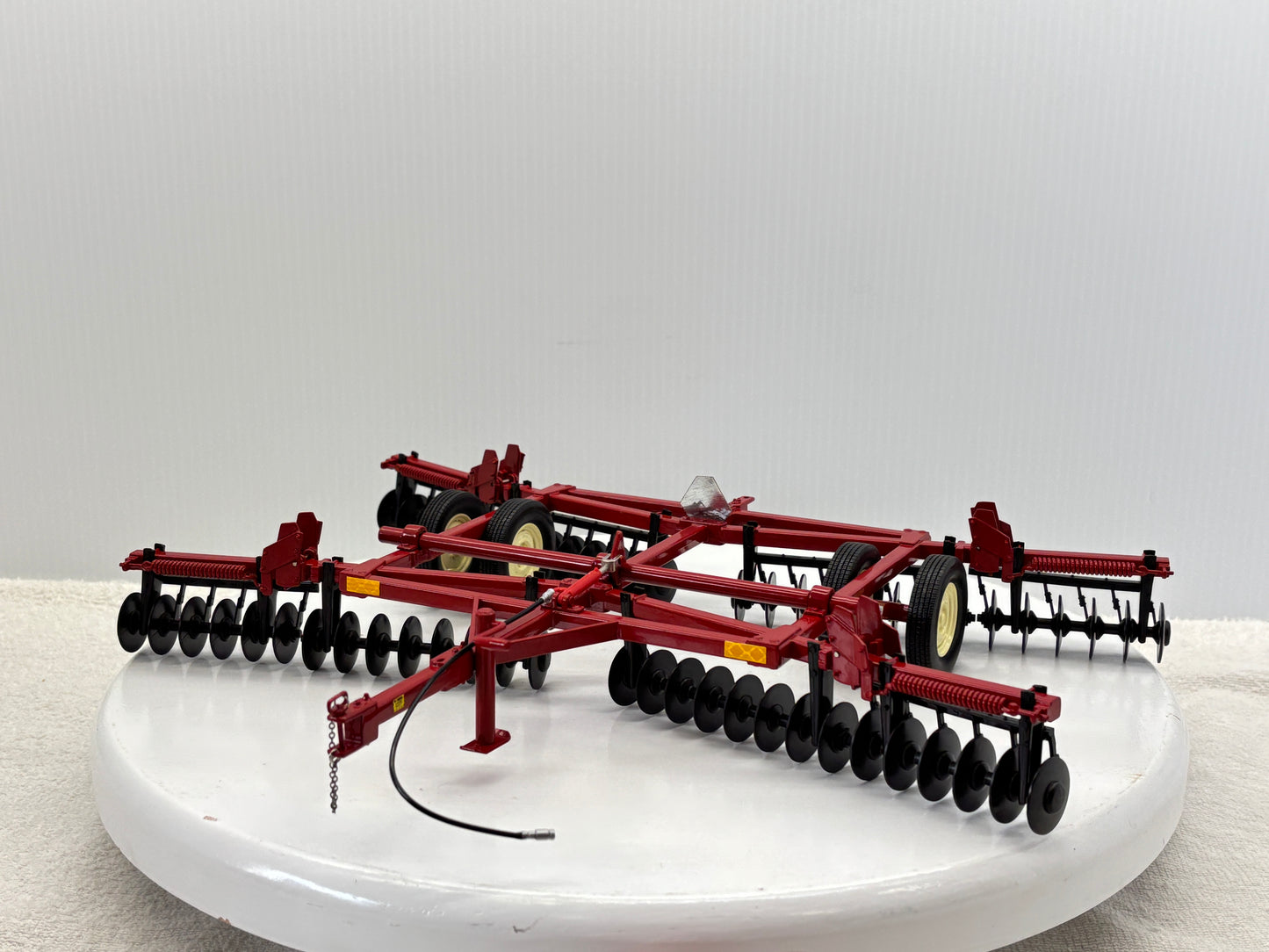1/16 International 480 Custom