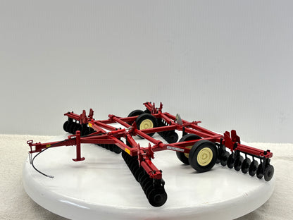 1/16 International 480 Custom