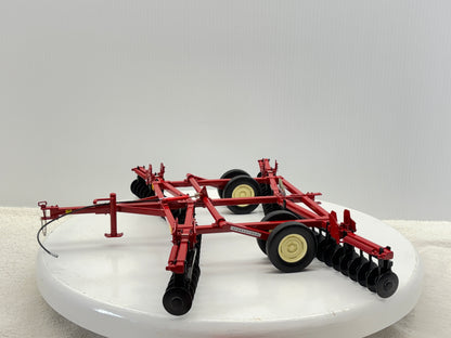 1/16 International 480 Custom