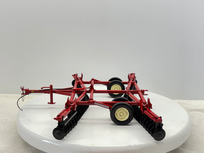 1/16 International 480 Custom