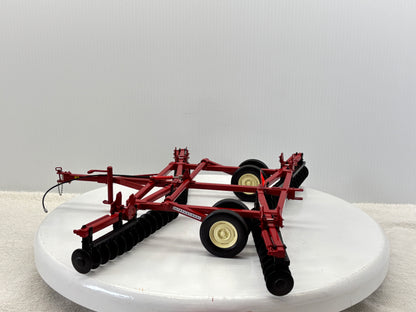 1/16 International 480 Custom