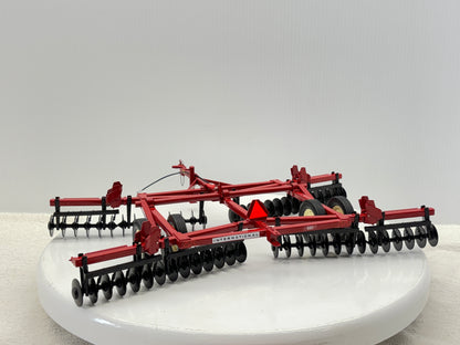 1/16 International 480 Custom