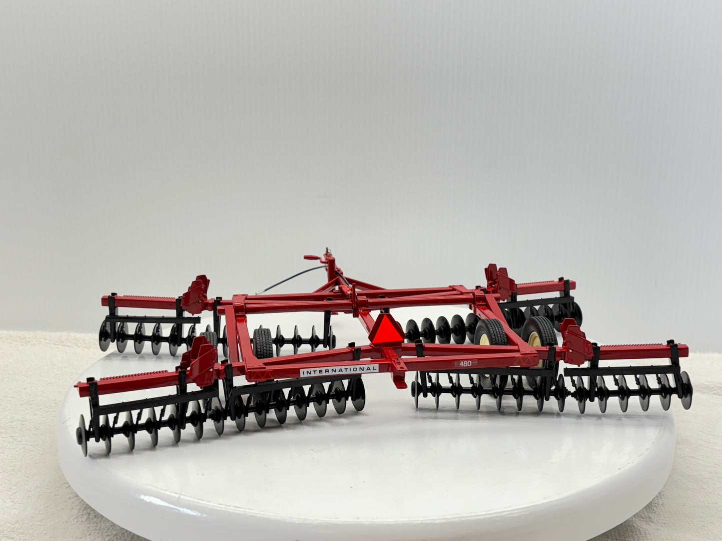 1/16 International 480 Custom