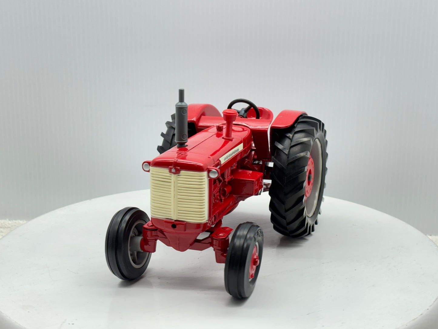 1/16 International 650