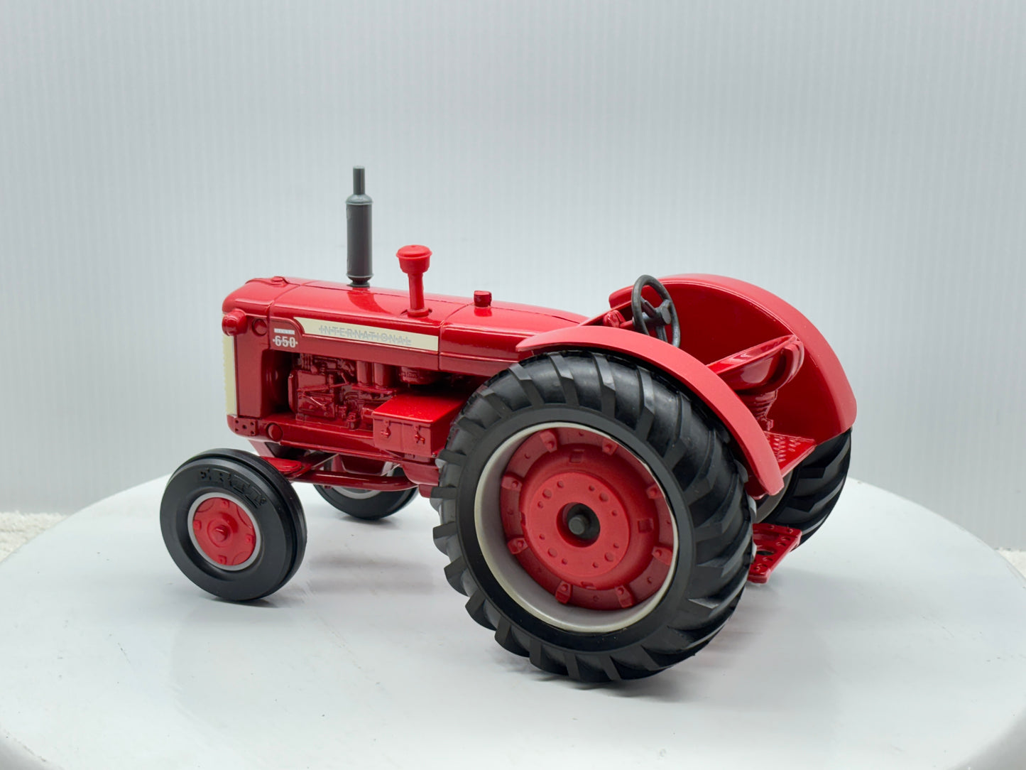 1/16 International 650