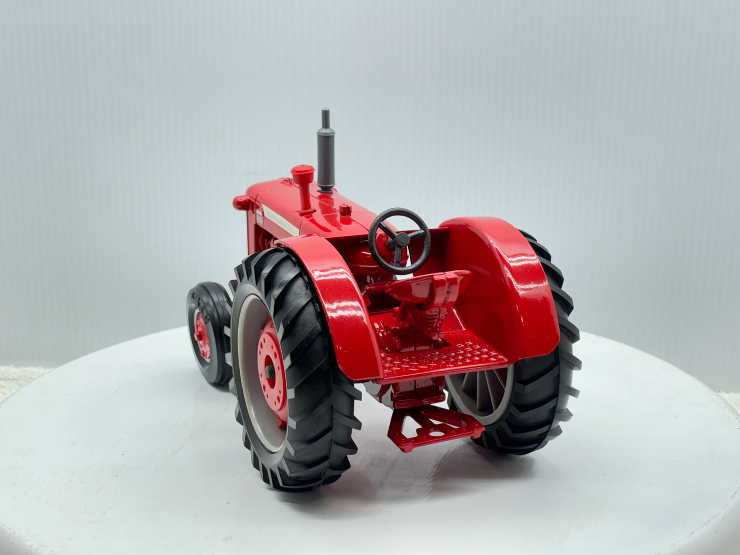1/16 International 650