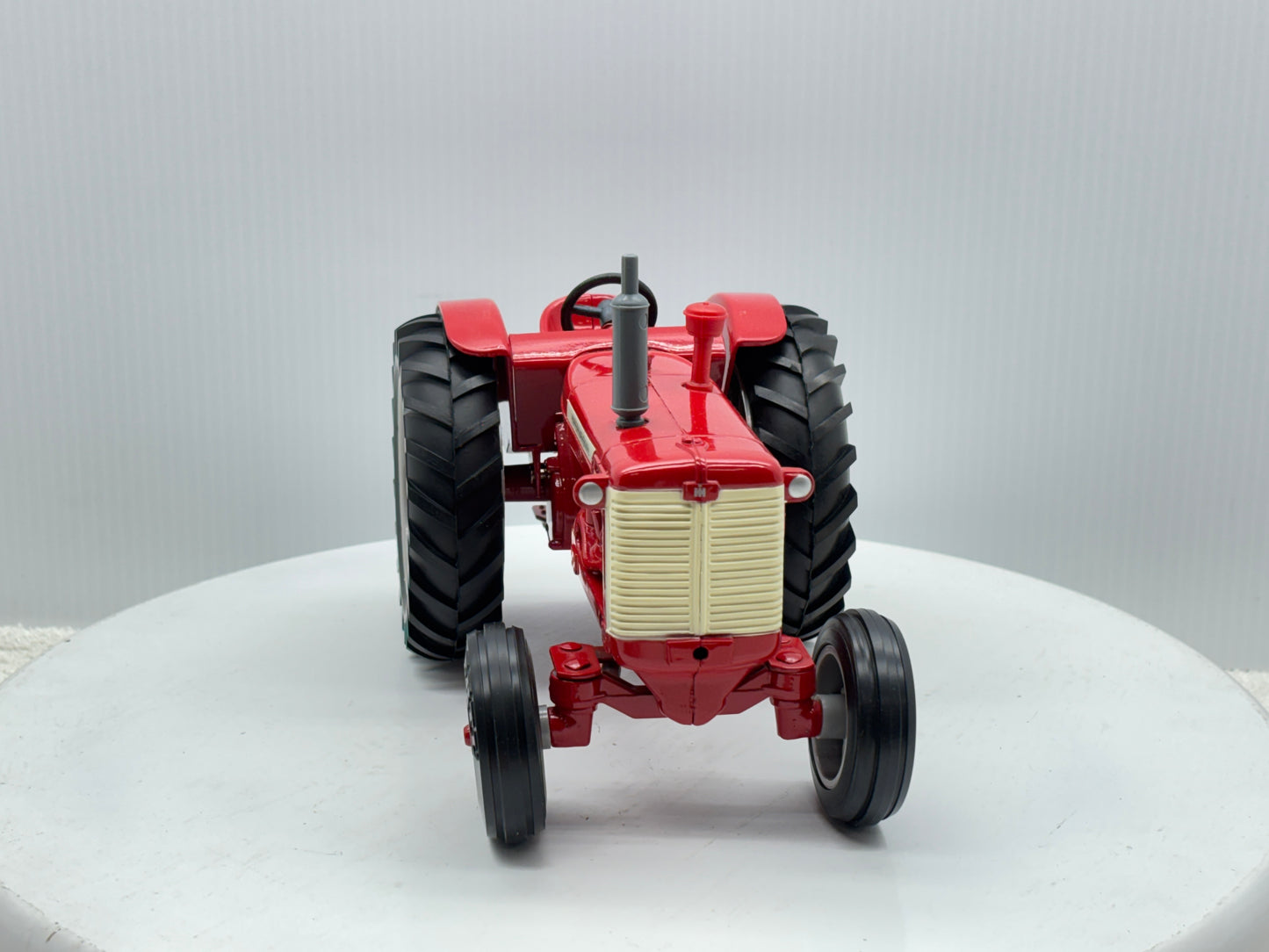 1/16 International 650