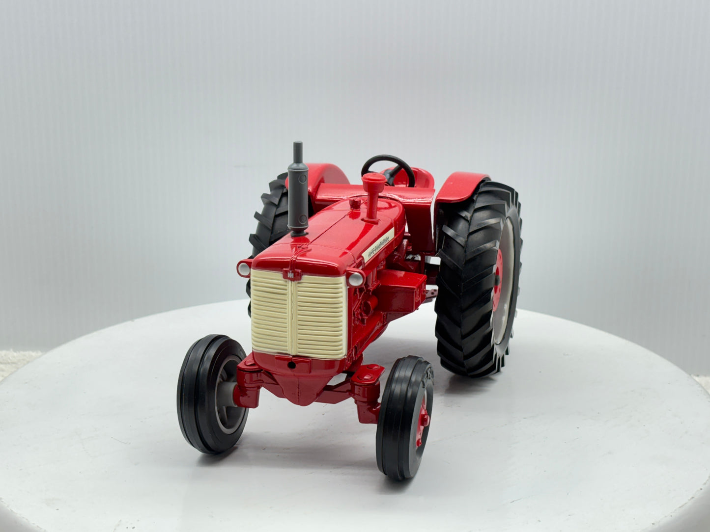 1/16 International 650