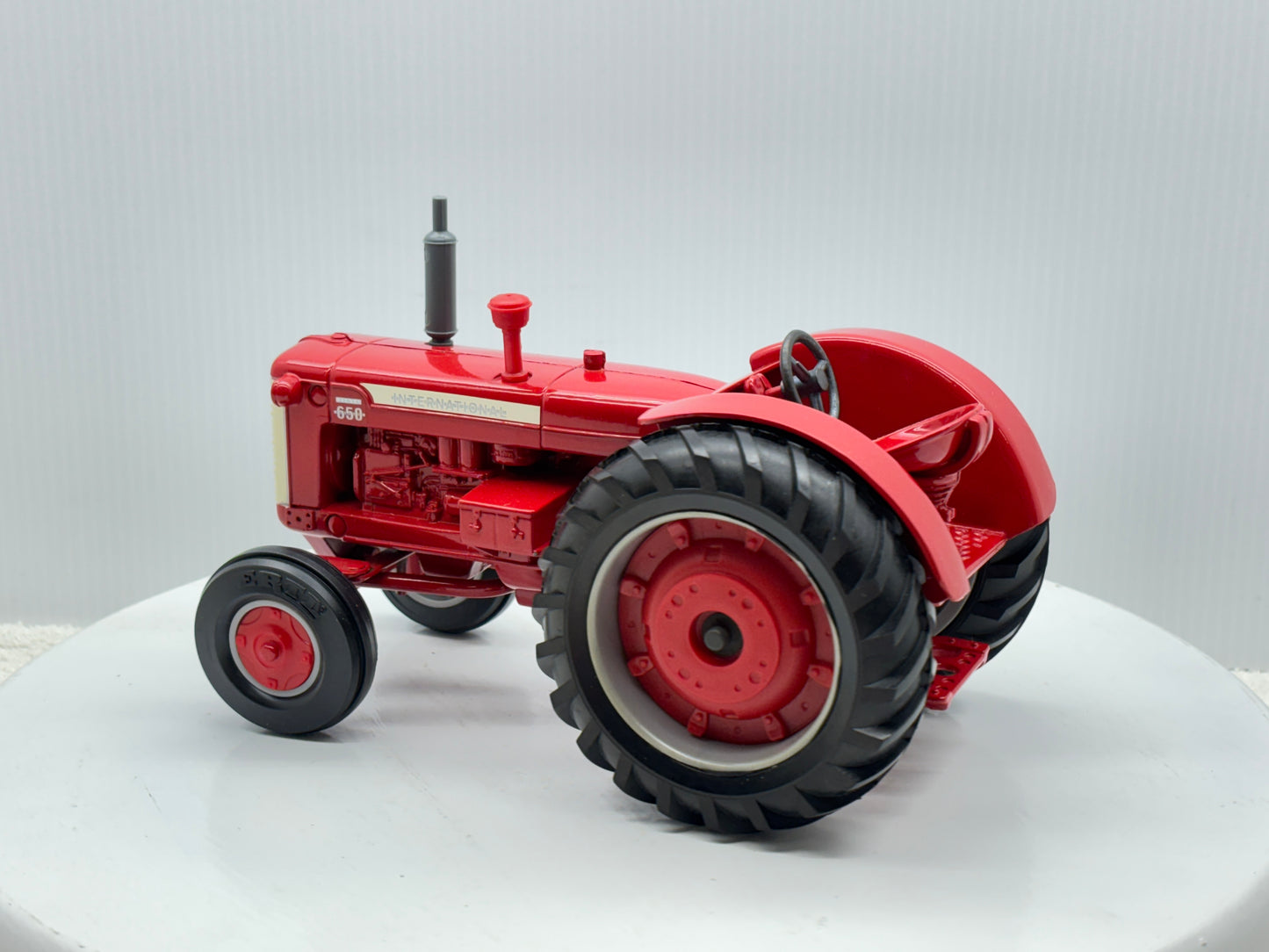 1/16 International 650
