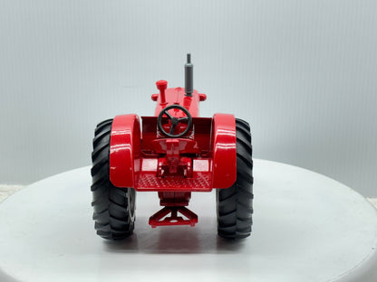 1/16 International 650