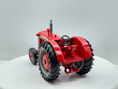 1/16 International 650