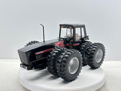 1/16 International 7688 Black