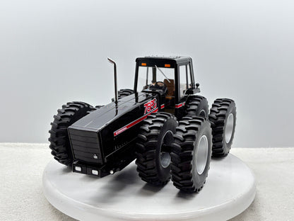 1/16 International 7688 Black
