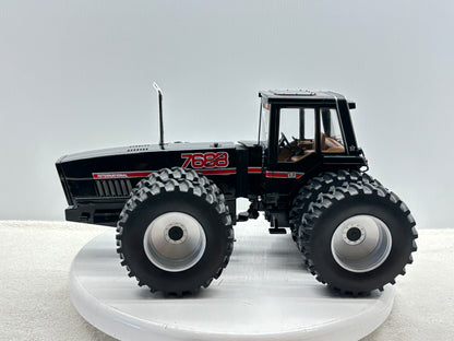 1/16 International 7688 Black