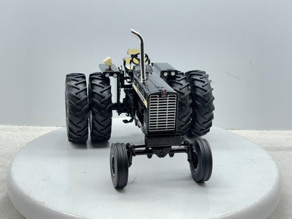 1/16  International 856 Black