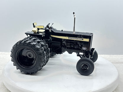 1/16  International 856 Black